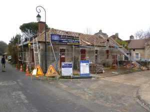 Longère de Lurais dépose de la couverture